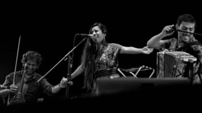 Sara Curruchich lanza video junto a Fetén Fetén y anuncia nuevas fechas en España