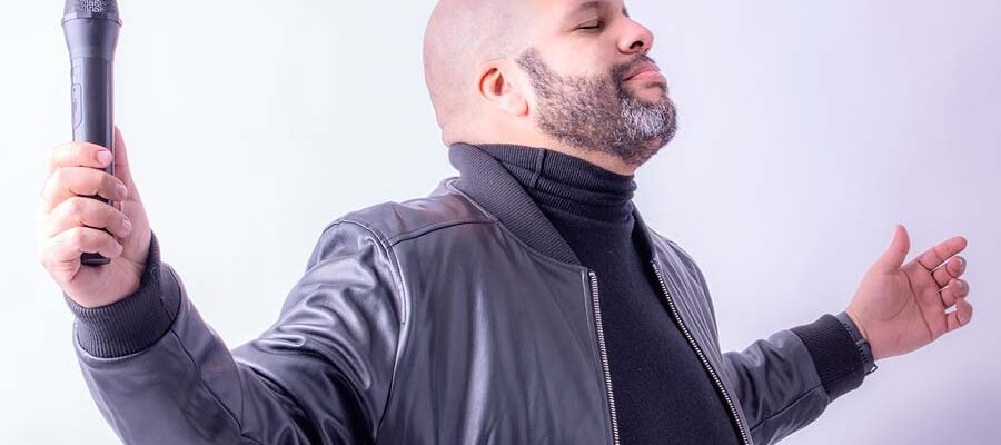 Max Rosado reinventa un clásico: Lanza “Killing Me Softly” en una vibrante versión salsa
