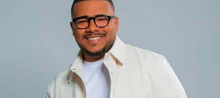 Pete Perignon Trae la Magia Navideña con un Ritmo Único en su Nuevo Sencillo: “Santa Claus Is Coming To Town”