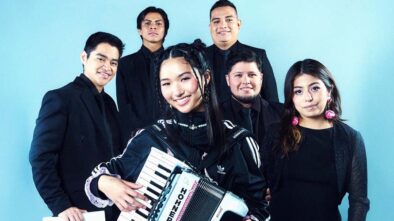 La Coreañera enciende la pista al ritmo de "KOREAKUMBIA”